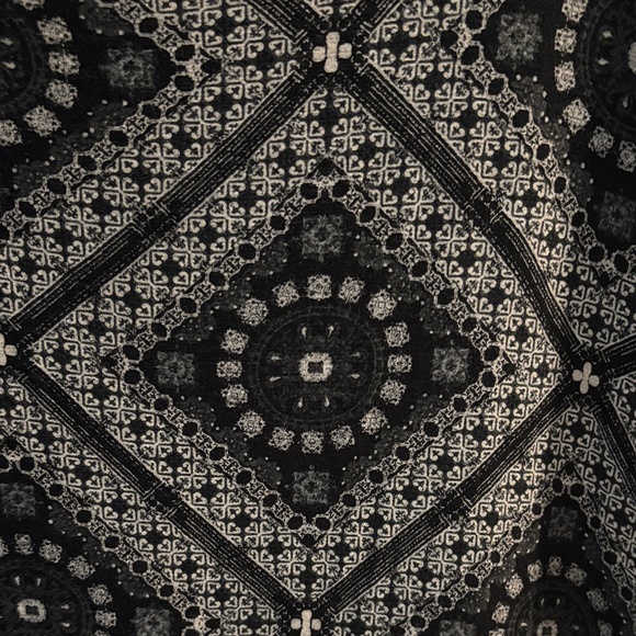 Lucky Brand Women's Geometric Cotton Blouse - Picture 2 of 4